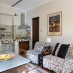 Monolocale Giallo Cascnina santu2019eufemia 2